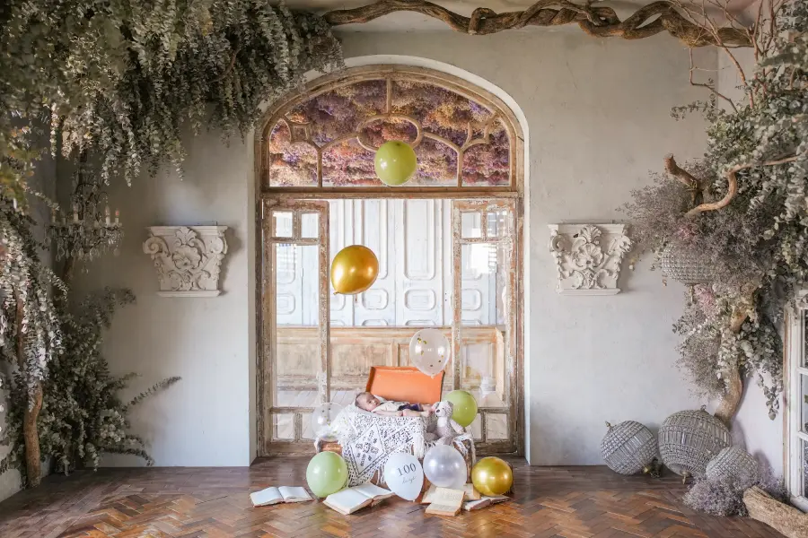 着物を着用した二人の女の子のベビー・ハーフバースデー記念写真