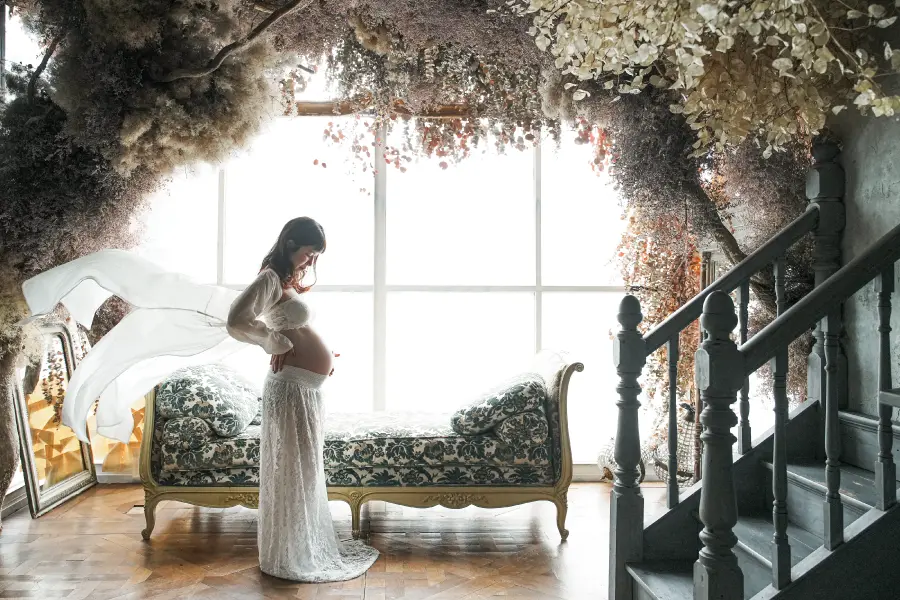 着物を着用した二人の女の子のマタニティ記念写真