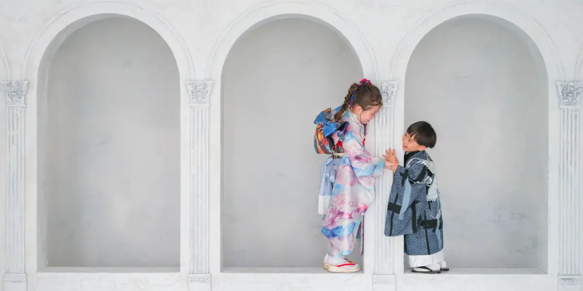 着物を着用した女の子の七五三記念写真